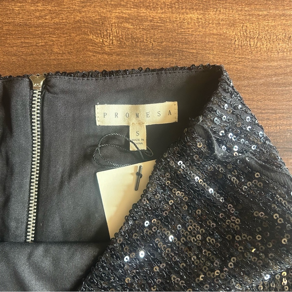 Glittering Black Mini Skirt - Promesa - Picture 5 of 7